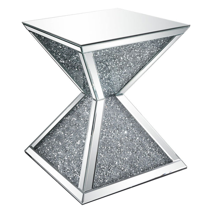 Noralie - End Table With Faux Diamonds - Mirrored