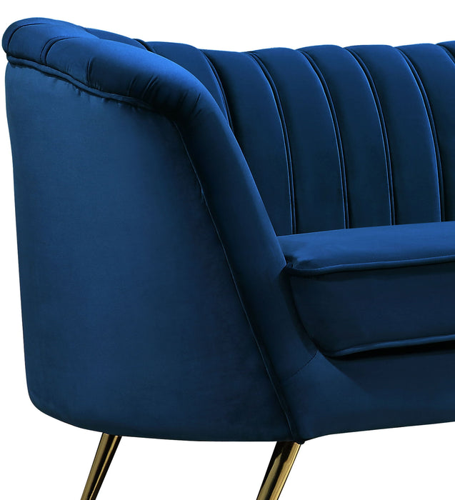 Margo - Loveseat
