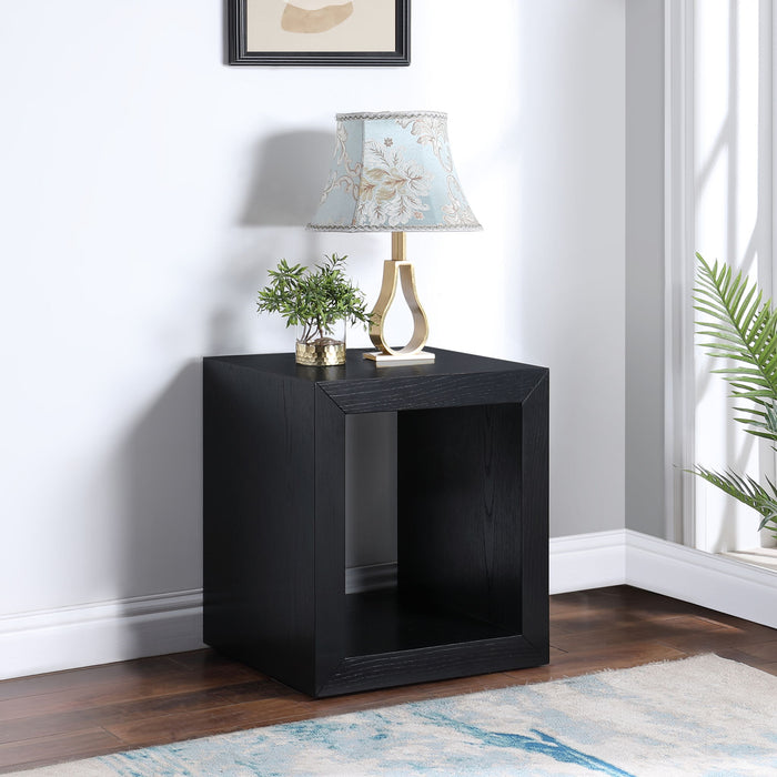 Alma - End Table