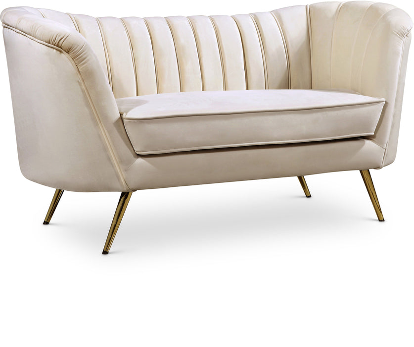 Margo - Loveseat
