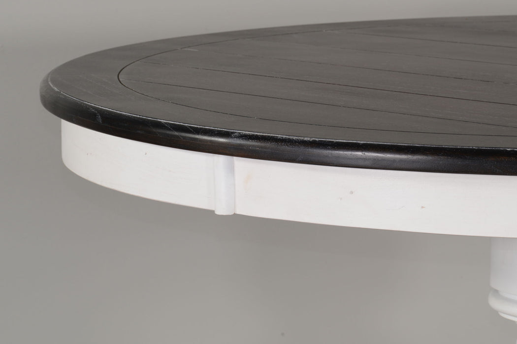 Carriage House - Table