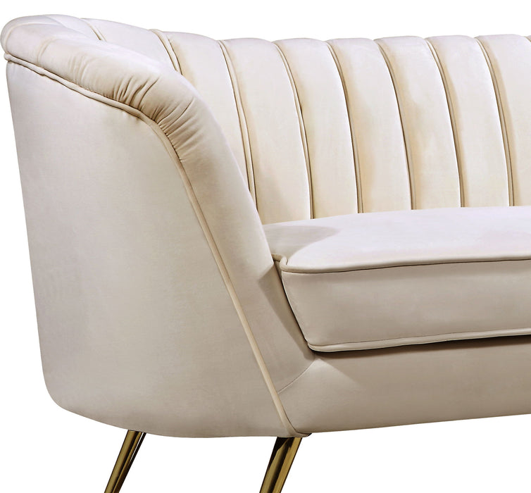 Margo - Loveseat