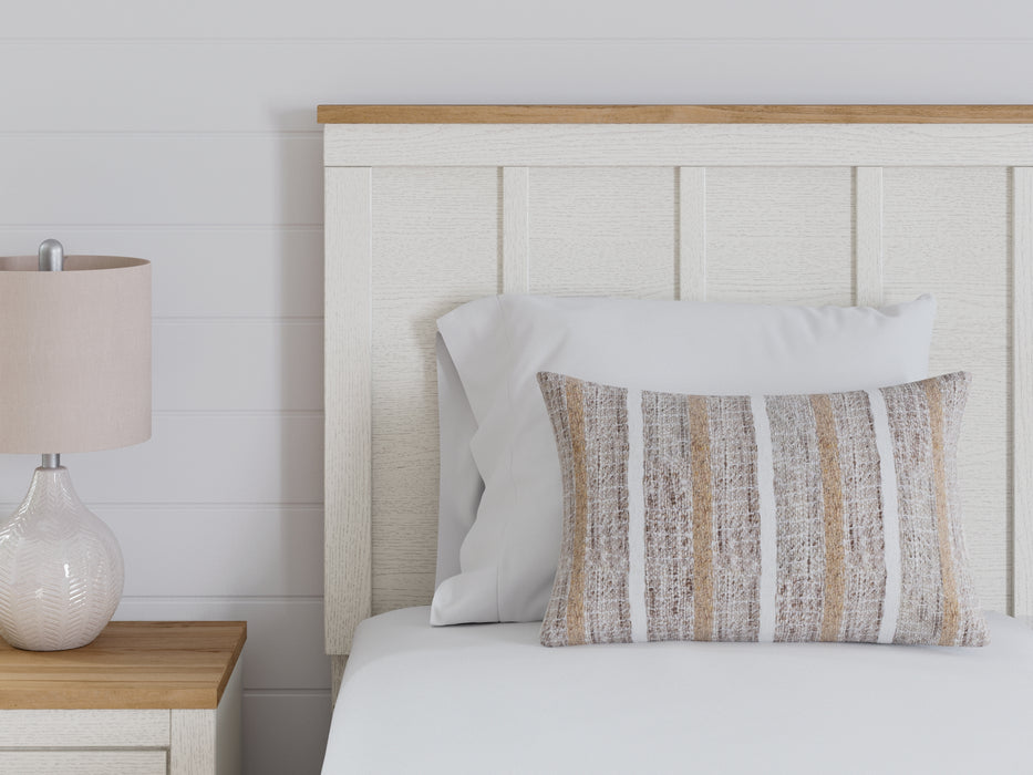 Linnocreek  Panel Headboard