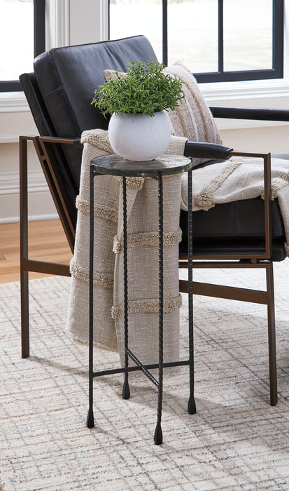 Newgoren Accent Table