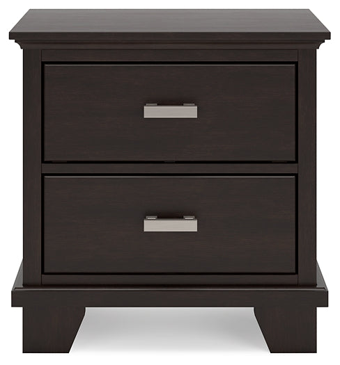 Covetown Queen Panel Bed, Dresser, Mirror, Chest and Nightstand