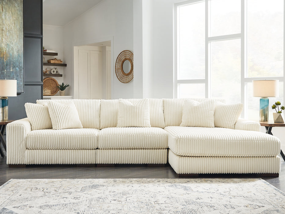 Lindyn 3-Piece Sectional with Chaise