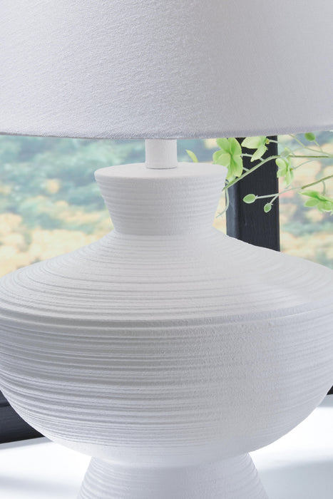Harelwood Poly Table Lamp (1/CN)