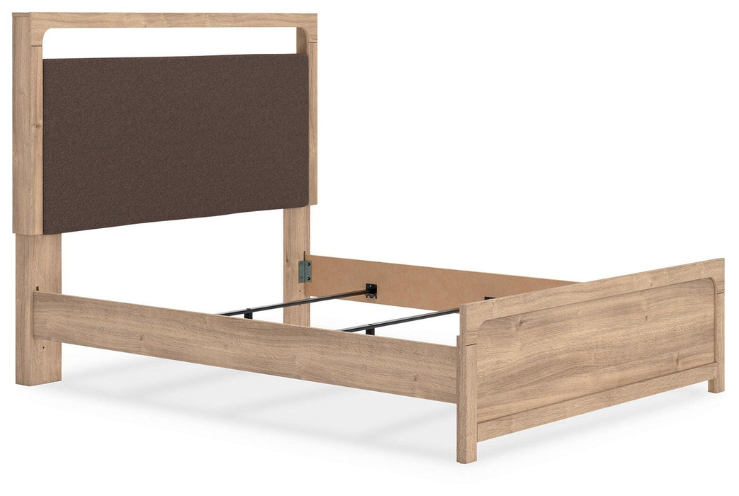 Kinlanni Queen Upholstered Panel Bed