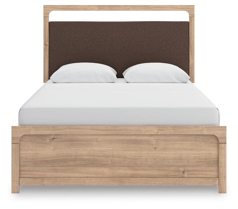 Kinlanni Queen Upholstered Panel Bed