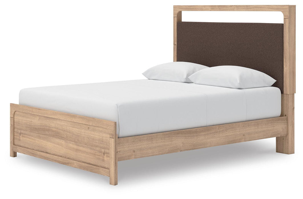 Kinlanni Queen Upholstered Platform Bed