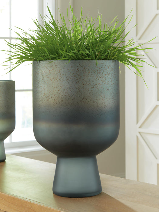 Pennmore Vase