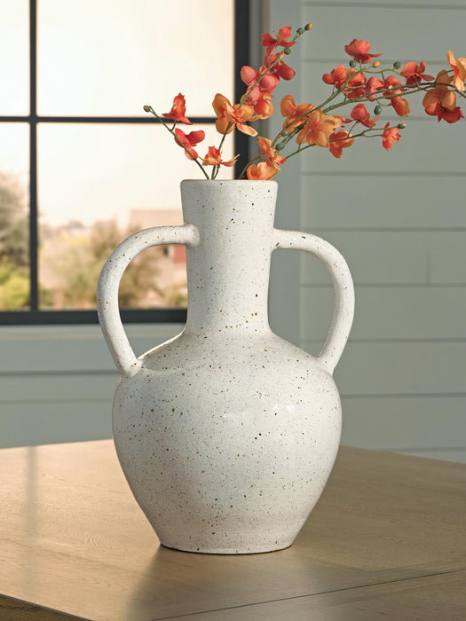 Dallinworth Vase