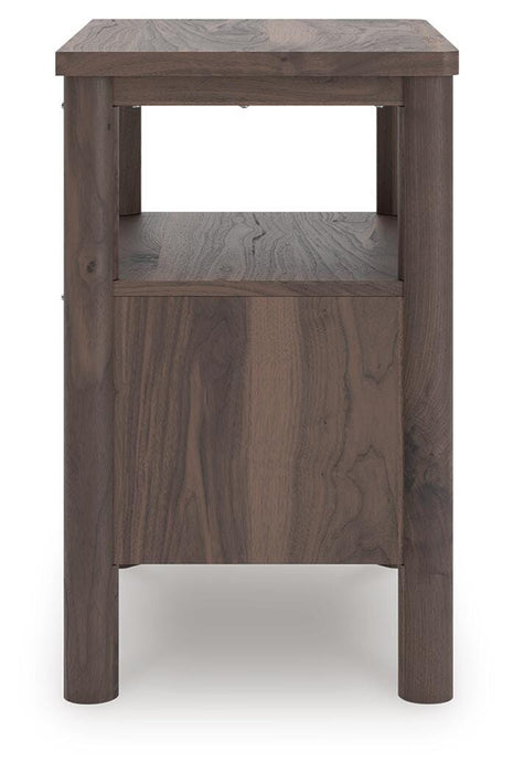 Pamytta Queen Upholstered Panel Platform Bed, Dresser, Mirror and Nightstand