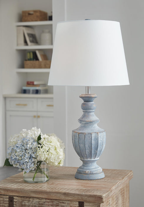 Cylerick Terracotta Table Lamp (1/CN)