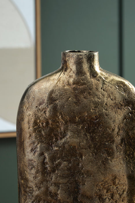 Wallmond Vase