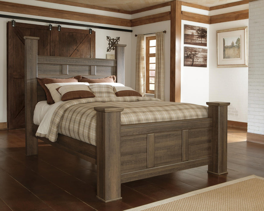 Juararo Queen Poster Bed with Mirrored Dresser, Chest and Nightstand