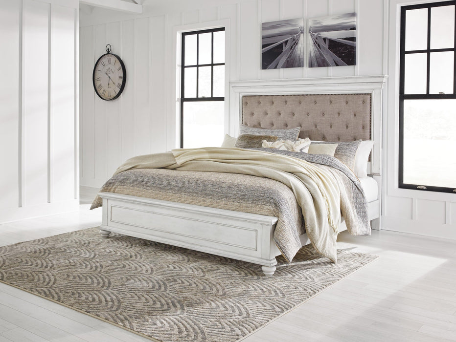 Kanwyn Queen Panel Bed, Dresser and Mirror