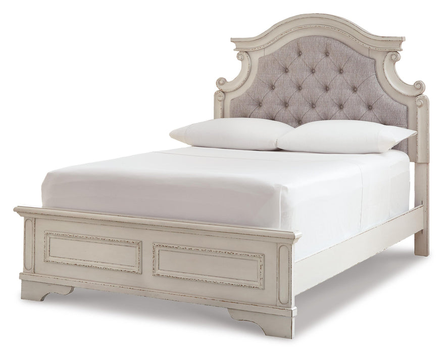 Realyn Full Panel Bed with Mirrored Dresser