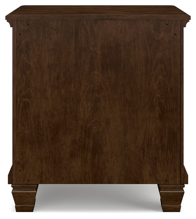 Danabrin Queen Panel Bed with Mirrored Dresser and Nightstand