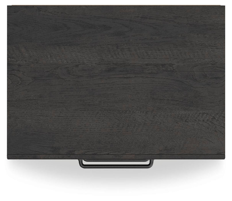Delmorta Queen Panel Bed, Dresser, Mirror and Nightstand