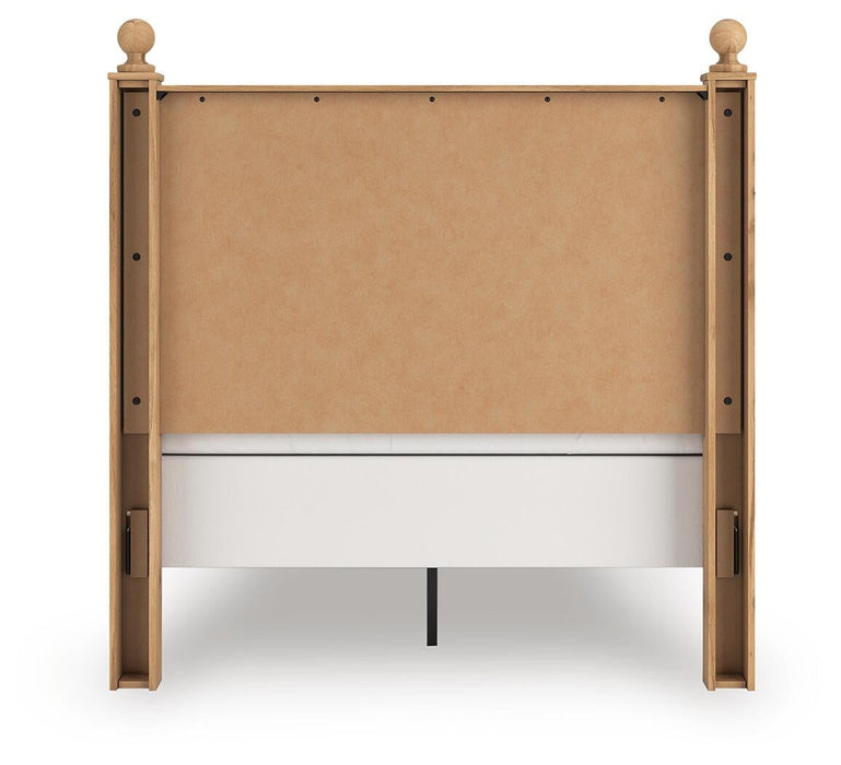 Galletyn Full Panel Bed with Mirrored Dresser