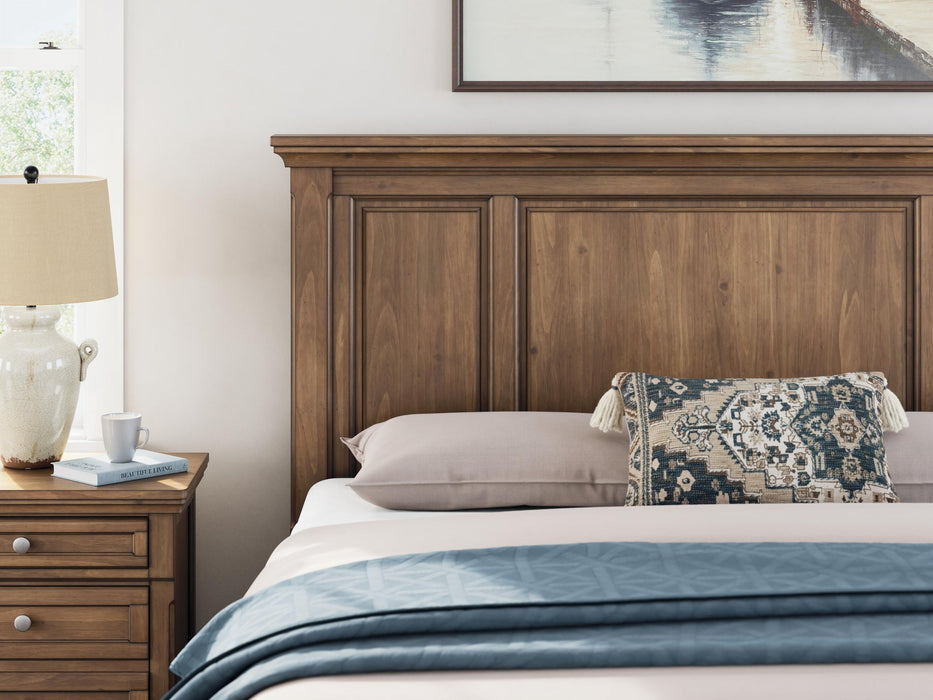Vandenmore California King Panel Bed with Mirrored Dresser