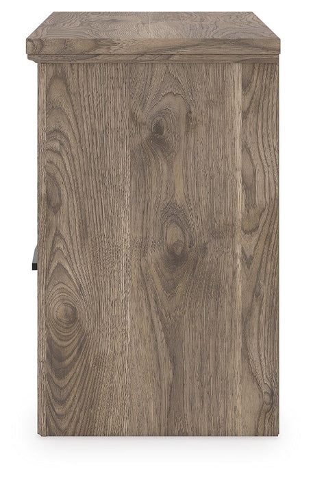 Keithland King Poster Bed, Dresser, Mirror and Nightstand